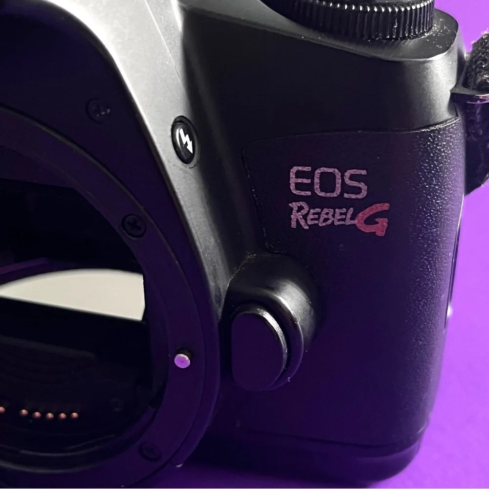 Canon EOS Rebel G 35mm FILM SLR Analog Camera - BODY ONLY
